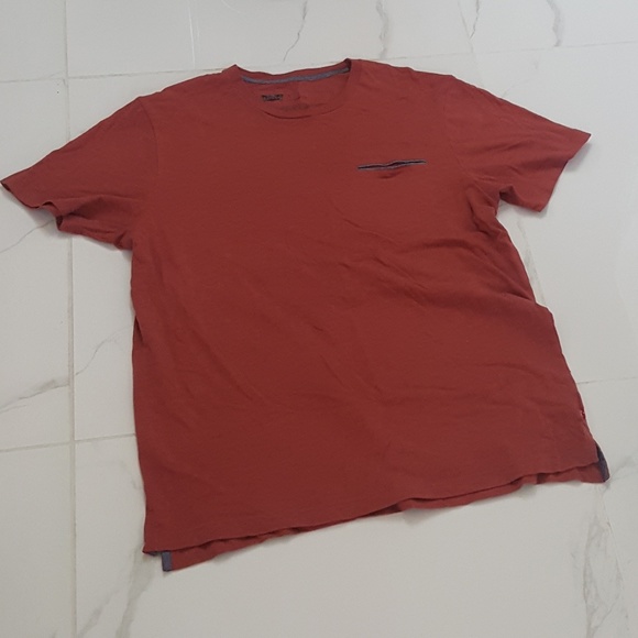 Levi's Orange Tee - Picture 1 of 4